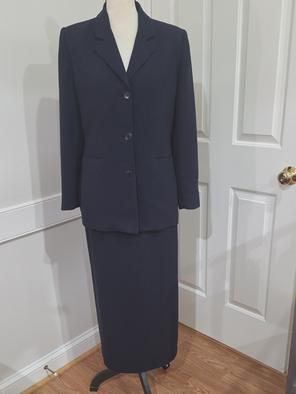 Vintage Casual Corner Annex Navy Blue 2-Piece Skirt Suit Set - Size 8P